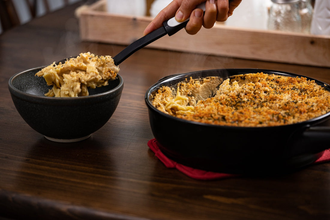 Vegan Buffalo Mac 'n Cheese