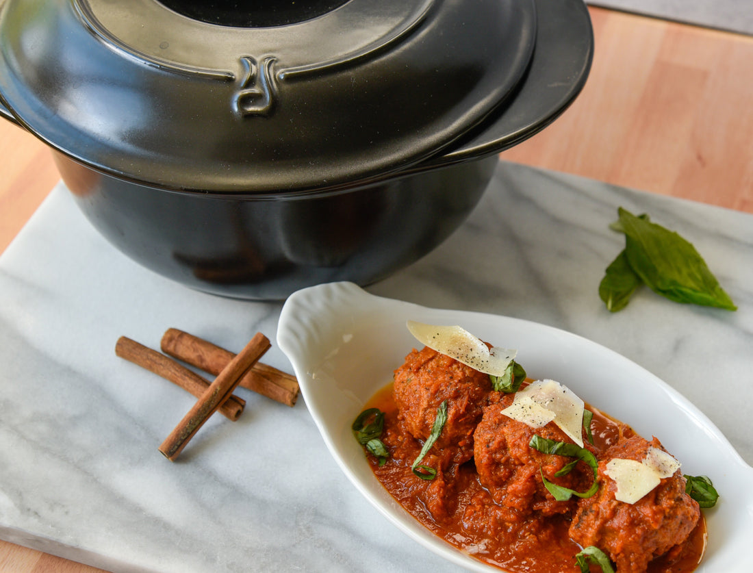 Slow-Cooked Saucepan Ricotta Cinnamon Meatballs